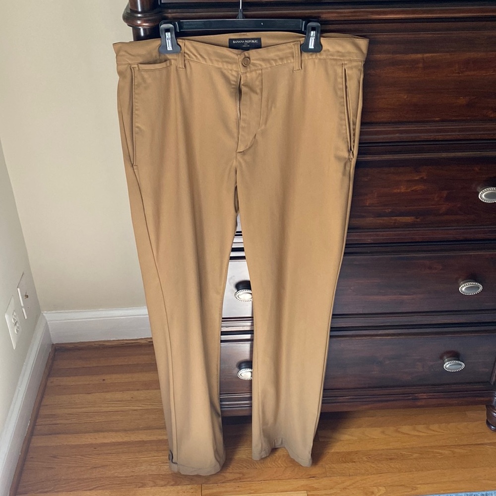 Banana Republic Aiden Performance Chino (Tan - 35x34)
